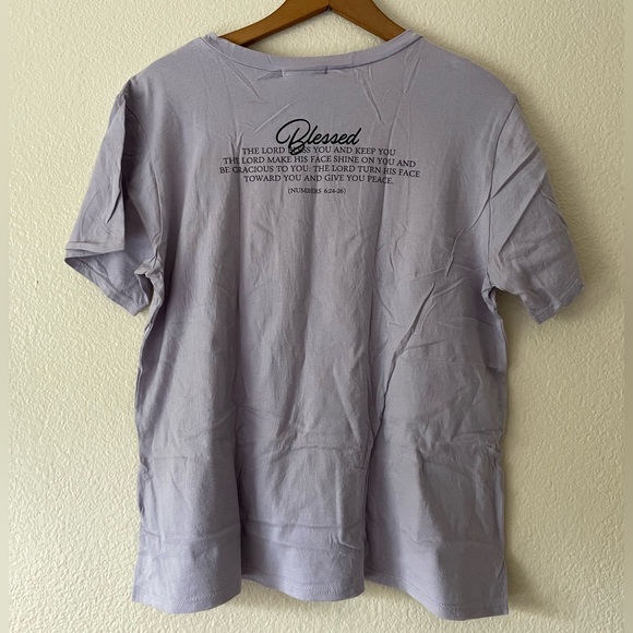 Angel Graphic Tee - Picture 4 of 4